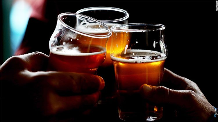 Uống nhiều bia rượu có khả năng mắc những bệnh ung thư nào?