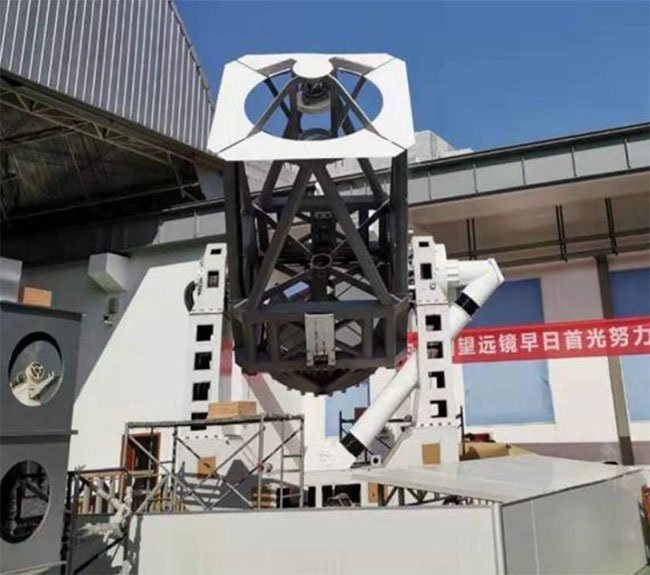 Vận hành kính viễn vọng mặt trời lớn nhất Trung Quốc