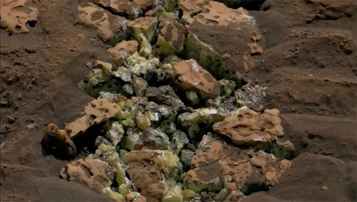 Vấp cục đá trên sao Hỏa, robot NASA có phát hiện chấn động