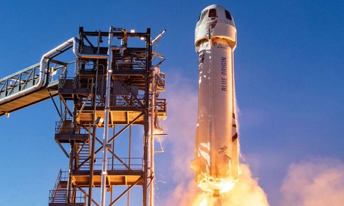 Vé du lịch vũ trụ cùng Jeff Bezos có giá lên tới 28 triệu USD