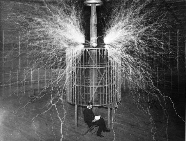 Vì sao Nikola Tesla là một nhà khoa học bá đạo?