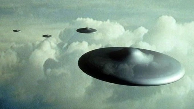 Vì sao quân đội Mỹ nắm giữ bằng chứng về UFO nhưng không dám công bố?