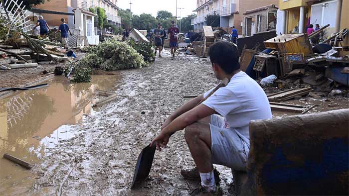 Vì sao Tây Ban Nha phải hứng chịu thảm họa thiên nhiên tồi tệ nhất trong lịch sử một cách chết chóc kỳ lạ như vậy?