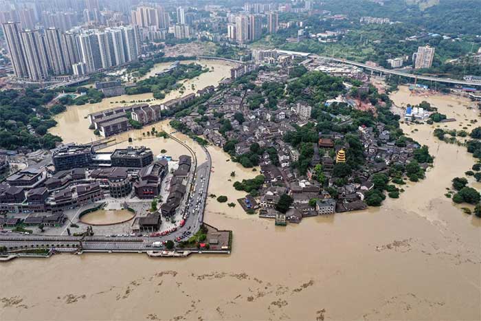 Vì sao Trùng Khánh không mưa lớn nhưng vẫn hứng lũ lịch sử?