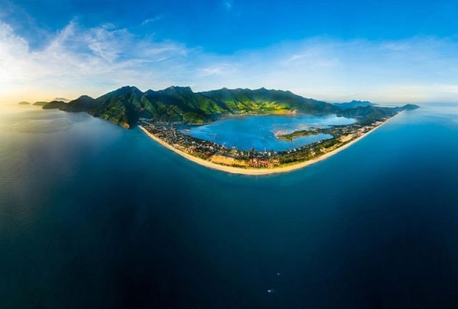 Vịnh biển nào của Việt Nam đẹp nhất thế giới?