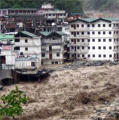 65 người thiệt mạng vì ngập lụt và lở đất tại Ấn Độ