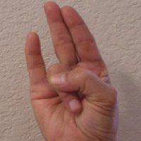 7 động tác Yoga cho bàn tay