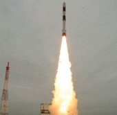 Ấn Độ phóng thành công bảy vệ tinh lên quỹ đạo
