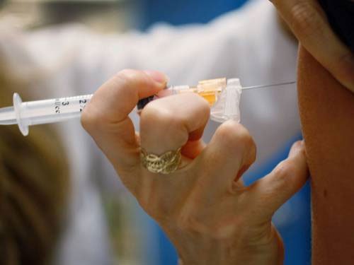 Australia hỗ trợ vắc-xin cho Fiji