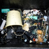 Bãi rác thải nhựa trên biển rộng bằng 3 nước châu Âu