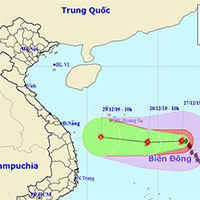 Bão Phanfone giật cấp 14, cách đảo Song Tử Tây 480km, biển động dữ dội
