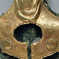 Bí mật 3.000 năm chôn giấu trong thanh kiếm cổ bằng đồng