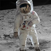 Bộ đồ giúp Neil Armstrong đặt chân lên Mặt trăng
