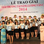 Bông tắm từ xơ mướp giành giải nhất cuộc thi tài năng Lương Văn Can