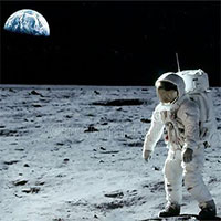 Các nhà khoa học Nga xác định đất Mặt trăng nguy hiểm đối với con người