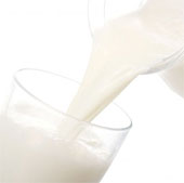 Calcium từ sữa không tăng nguy cơ bệnh sỏi thận