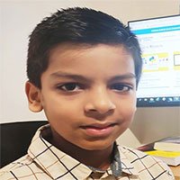 Cậu bé 6 tuổi trở thành lập trình viên AI trẻ nhất thế giới