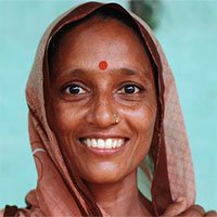 Chấm đỏ trên trán phụ nữ Ấn Độ có thể cứu người