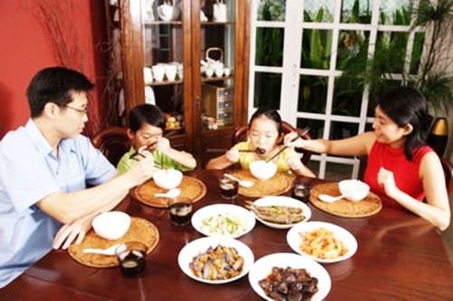 Chế độ ăn không hợp lý của người Việt làm tăng bệnh
