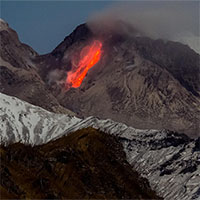Chiêm ngưỡng 10 ngọn núi lửa đẹp nhất ở Nga