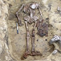 Cực sốc hài cốt “người chim” trong mộ cổ 5.000 tuổi