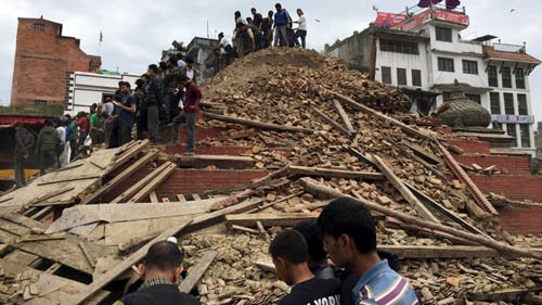 Cường độ động đất ở Nepal tương đương 20 quả bom nguyên tử