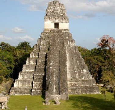 Đằng sau sự sụp đổ của đế chế Maya