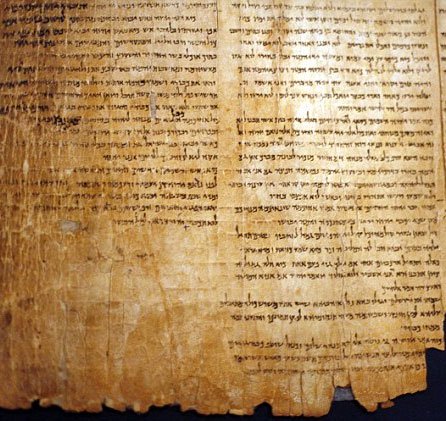 Điều bí ẩn trong cuộn sách 2000 năm tuổi