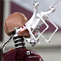 Điều gì sẽ xảy ra khi drone lao vào đầu chúng ta?