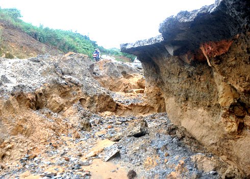 Động đất mạnh Quảng Nam, thủy điện sẽ gây thảm họa