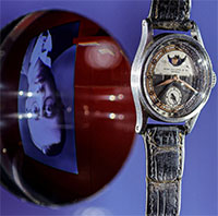 Đồng hồ của hoàng đế Phổ Nghi được đấu giá kỷ lục tới 6,2 triệu USD