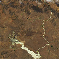 Dòng sông ô nhiễm nặng đến mức nước chuyển vàng có thể nhìn thấy từ không gian