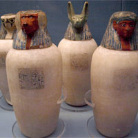 Hầm mộ chứa hơn 50 xác ướp hoàng tộc Ai Cập