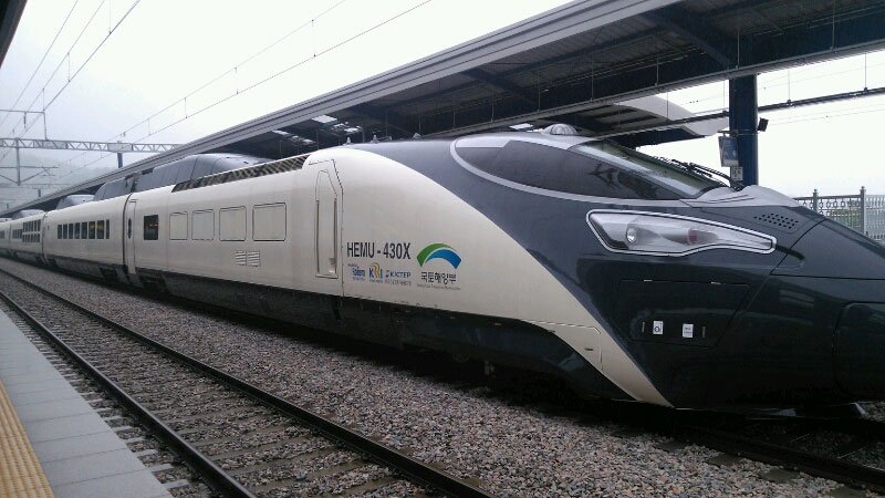 Hàn Quốc phát triển loại tàu điện cao tốc thế hệ mới