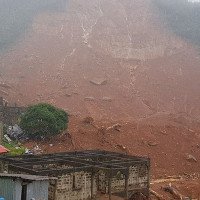 Hàng trăm người chết vì lũ lụt và lở bùn tại Sierra Leone