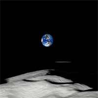 Hình ảnh Trái đất nhìn từ cực nam Mặt trăng