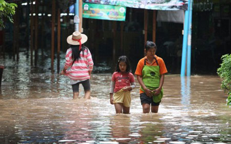 Hơn 200 người chết vì lũ lụt ở Thái Lan