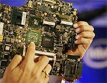 Intel chipset biến PC thành điện thoại