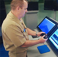 Không chỉ tàu lặn Titan, tàu ngầm tỷ USD của Hải quân Mỹ cũng sử dụng tay cầm Xbox 360 để điều khiển