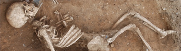 Khung xương mới phát hiện ở Caistor khiến các nhà khảo cổ bối rối