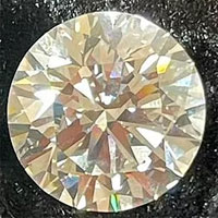 Kim cương cực hiếm trị giá 2,7 triệu đô 
