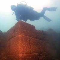 Lâu đài 3.000 năm tuổi dưới đáy hồ lớn nhất Thổ Nhĩ Kỳ