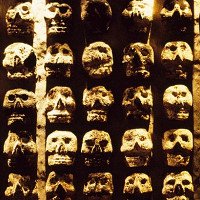 Mặt nạ hộp sọ bí ẩn trong đền thờ Aztec cổ đại