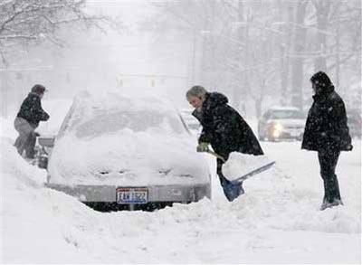 Miền Đông Bắc nước Mỹ gặp bão tuyết hiếm thấy