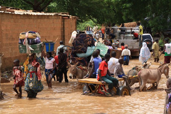 Mưa lớn kéo dài gây lũ lụt nghiêm trọng tại Nigeria