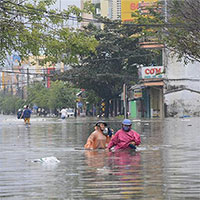 Mưa lụt miền Trung: Sao dự báo không định lượng mưa từng khu vực?