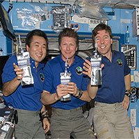 NASA biến phân người thành thức ăn cho phi hành gia