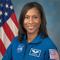 NASA chọn nữ phi hành gia da màu đầu tiên lên Trạm vũ trụ
