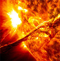 NASA điều tra tín hiệu bí ẩn từ Mặt trời