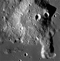 NASA sắp nghiên cứu vòm đá bí ẩn trên Mặt trăng